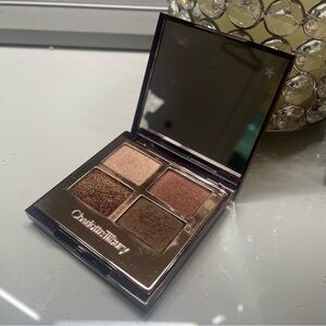 Charlotte Tilbury Luxury Eyeshadow Palette in The Bella Sofia.
